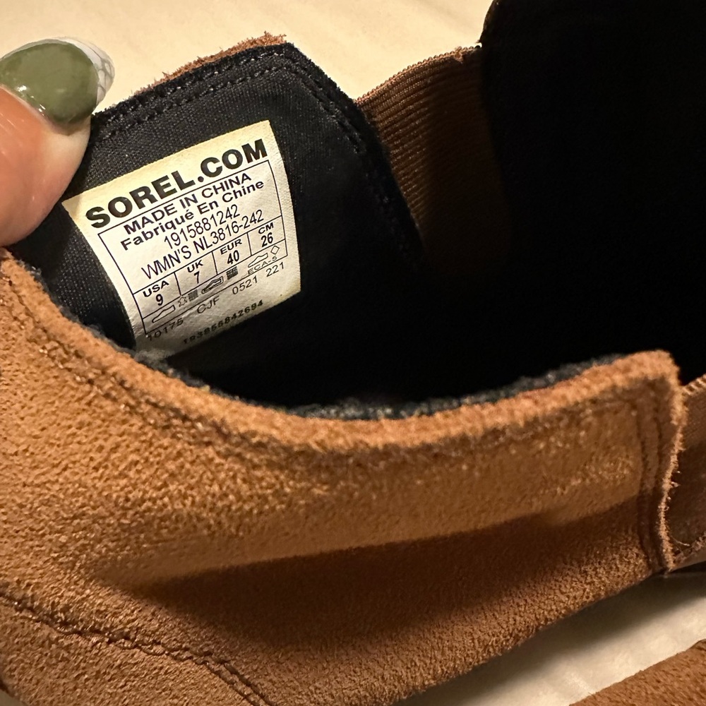 Sorel Boots - Picture 3 of 5
